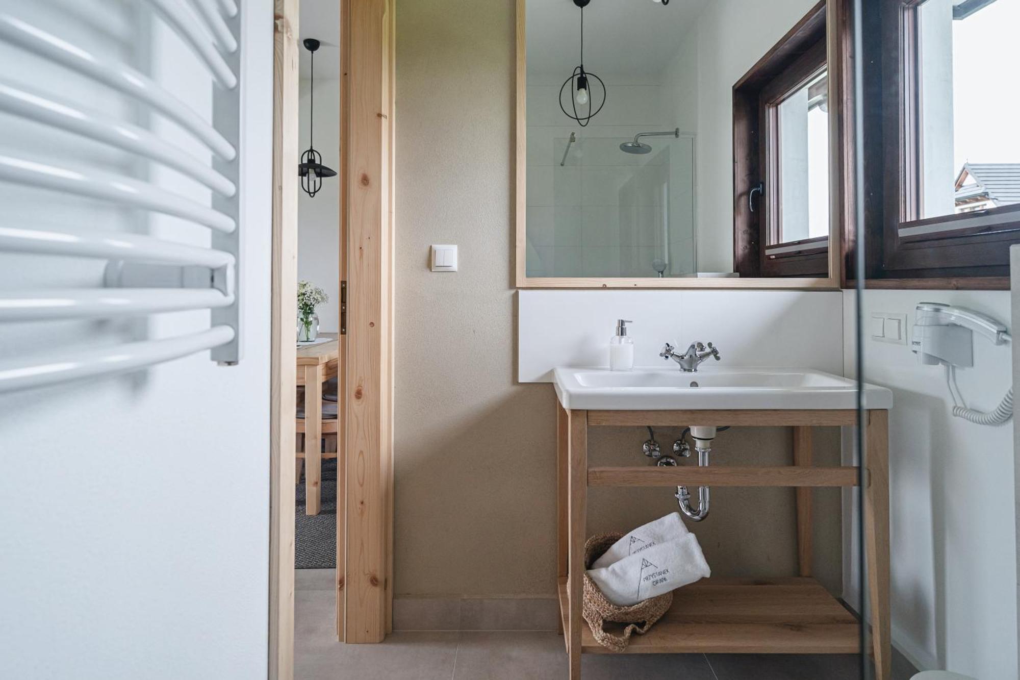 Apartamenty Przystanek Grapa Bialka Tatrzanska Buitenkant foto